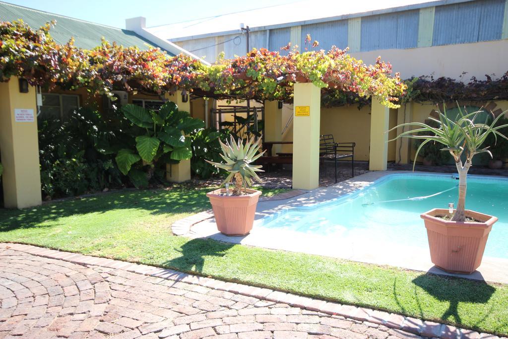 Donkin Country House Beaufort West Exteriör bild
